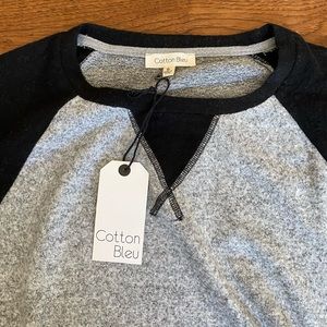 Tracksuit set: top and bottom